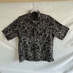 Claiborne 100% Silk Hawaiian Button Up Short Sleeve Shirt Black White Floral M